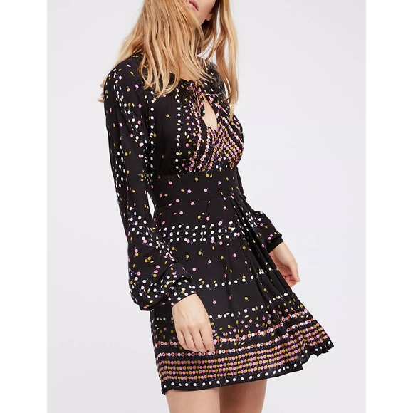 Free People Dresses & Skirts - Free People Mini Dress Coryn Long Sleeve Boho Black Combo Size 6